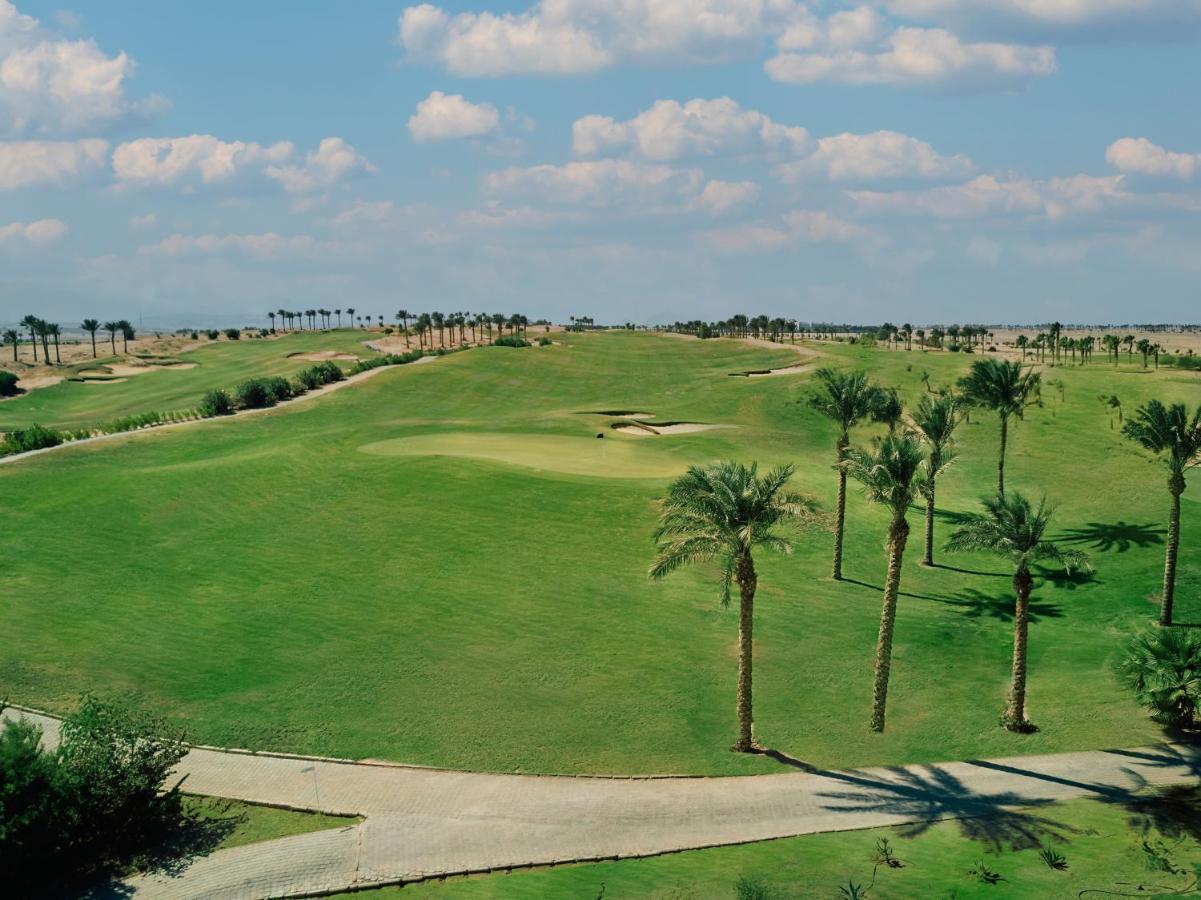 Jaz Makadi Saraya Resort Hurghada Eksteriør billede Golf course in Egypt