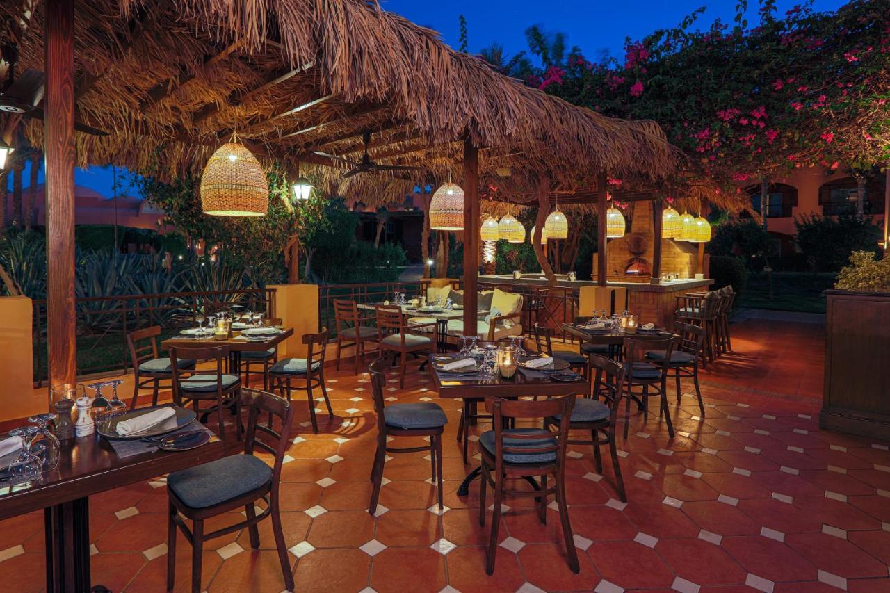 Jaz Makadi Saraya Resort Hurghada Eksteriør billede Restaurant at the resort
