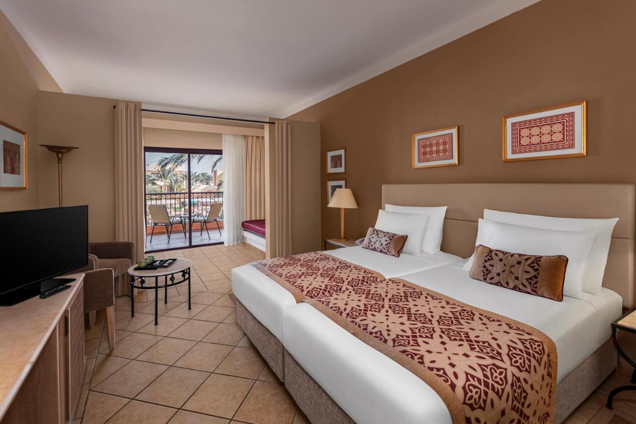 Jaz Makadi Saraya Resort Hurghada Eksteriør billede A room at the hotel