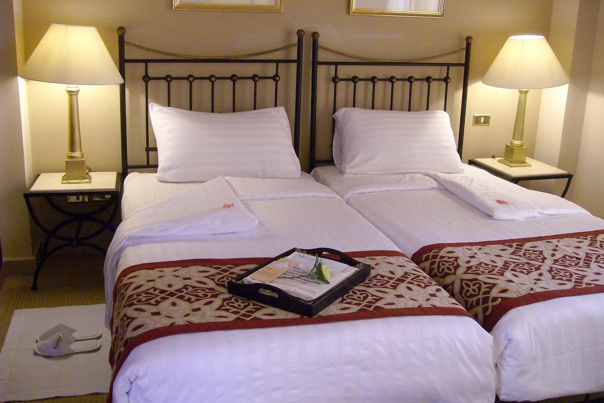 Jaz Makadi Saraya Resort Hurghada Eksteriør billede A guest room at the hotel