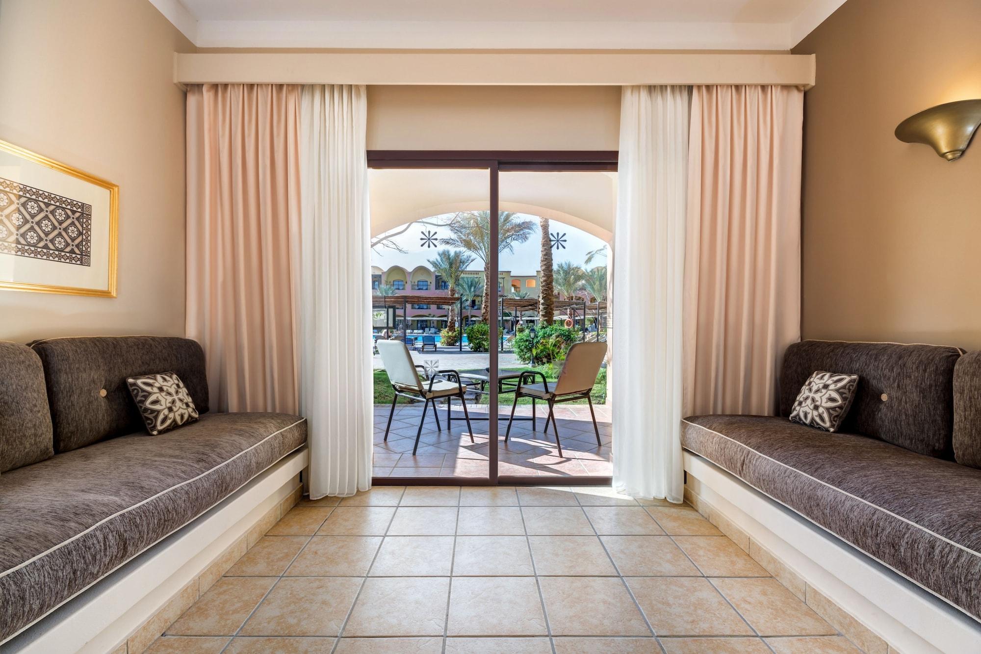 Jaz Makadi Saraya Resort Hurghada Eksteriør billede A room at the Hilton Sharm El Sheikh Resort